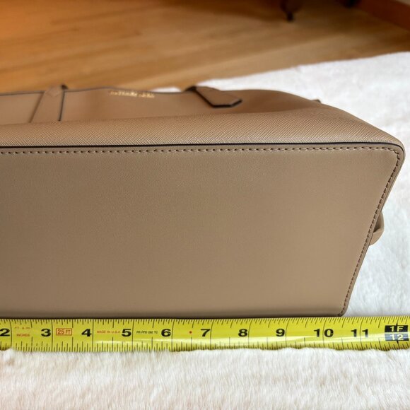 Michael Kors Jane Large Camel-Colored Saffiano Leather Tote/Shoulder Bag  (NWT) - Picture 14 of 16